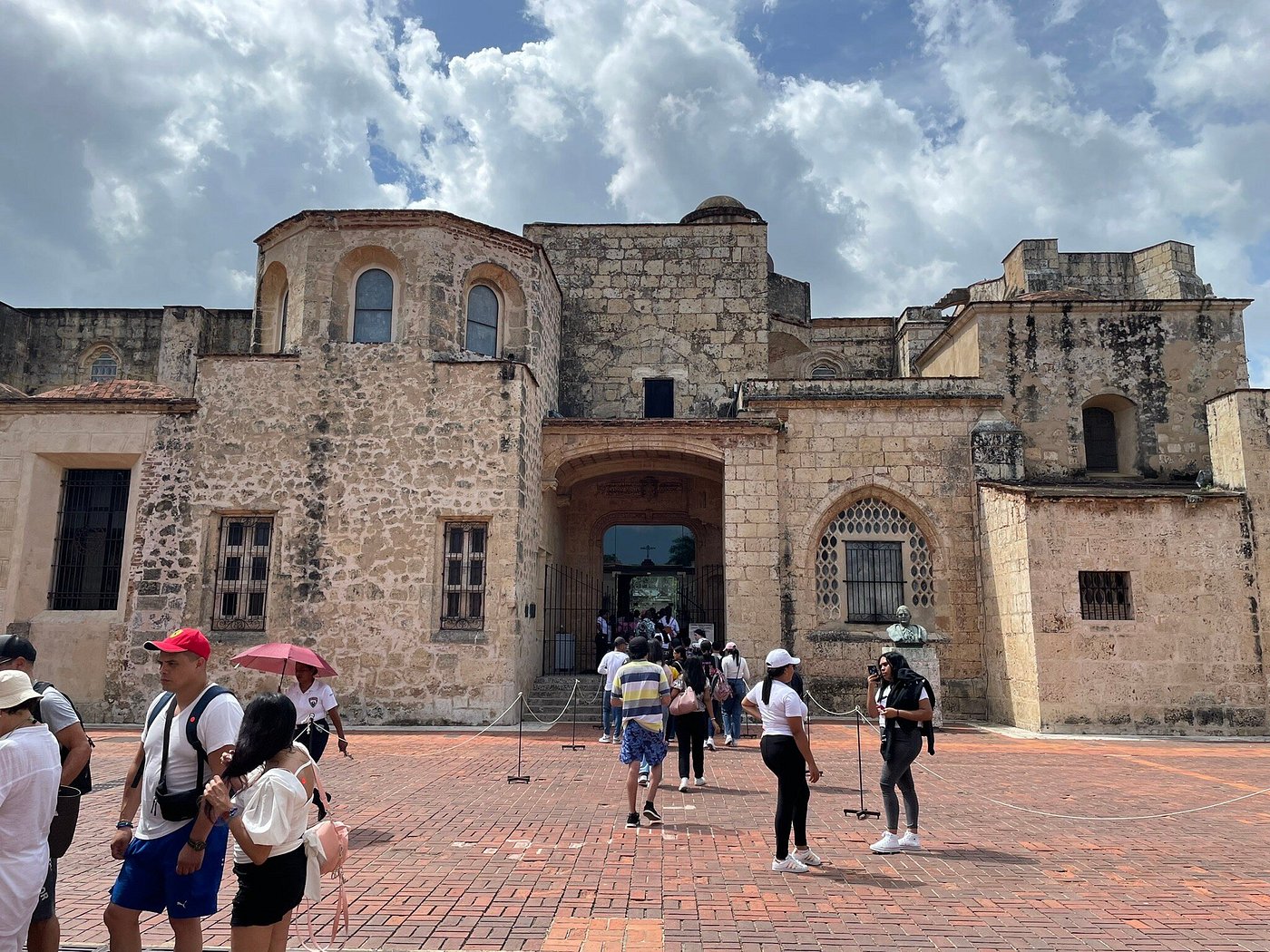 🏛️ Santo Domingo City Tour: Cuna de América